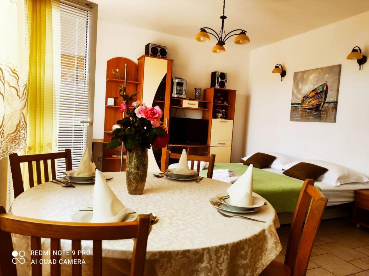 Apartment Topic Baška Voda Kültér fotó