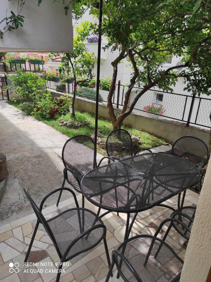 Apartment Topic Baška Voda Kültér fotó