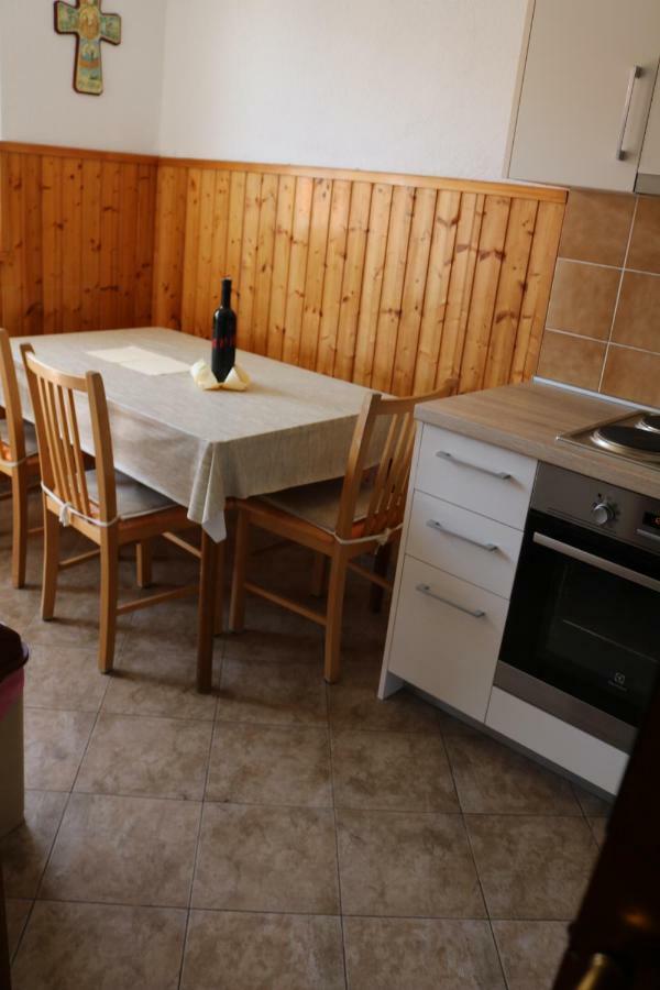 Apartment Topic Baška Voda Kültér fotó