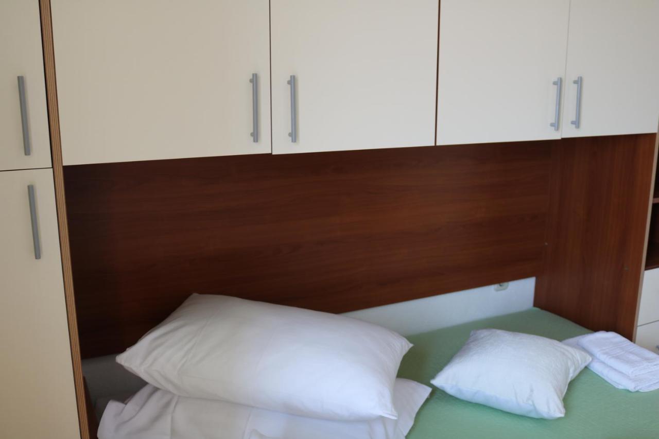 Apartment Topic Baška Voda Kültér fotó